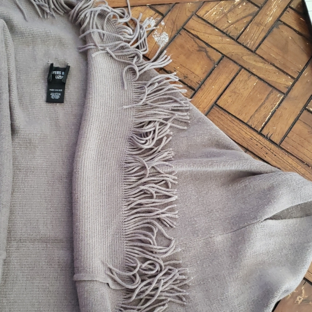 Wrap with fringe